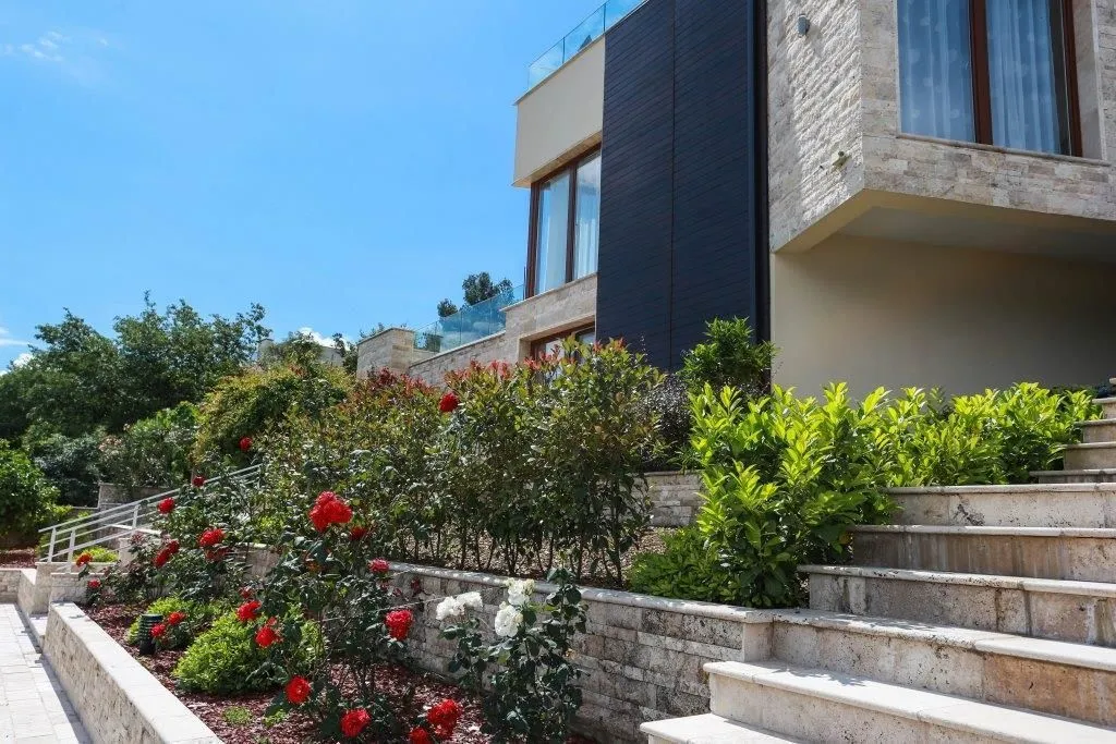Prodaja, kuća, 600m², Tivat, Crna Gora