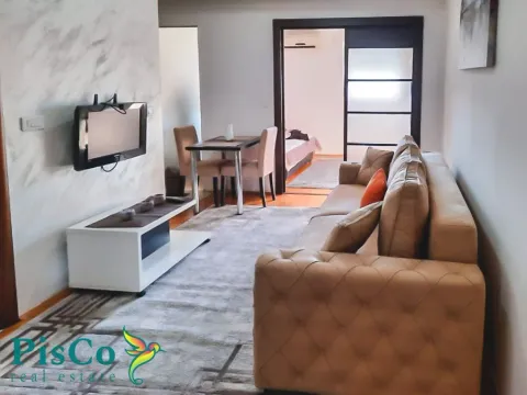 Izdavanje, jednosoban stan, 35m², City Kvart, Podgorica - image 1