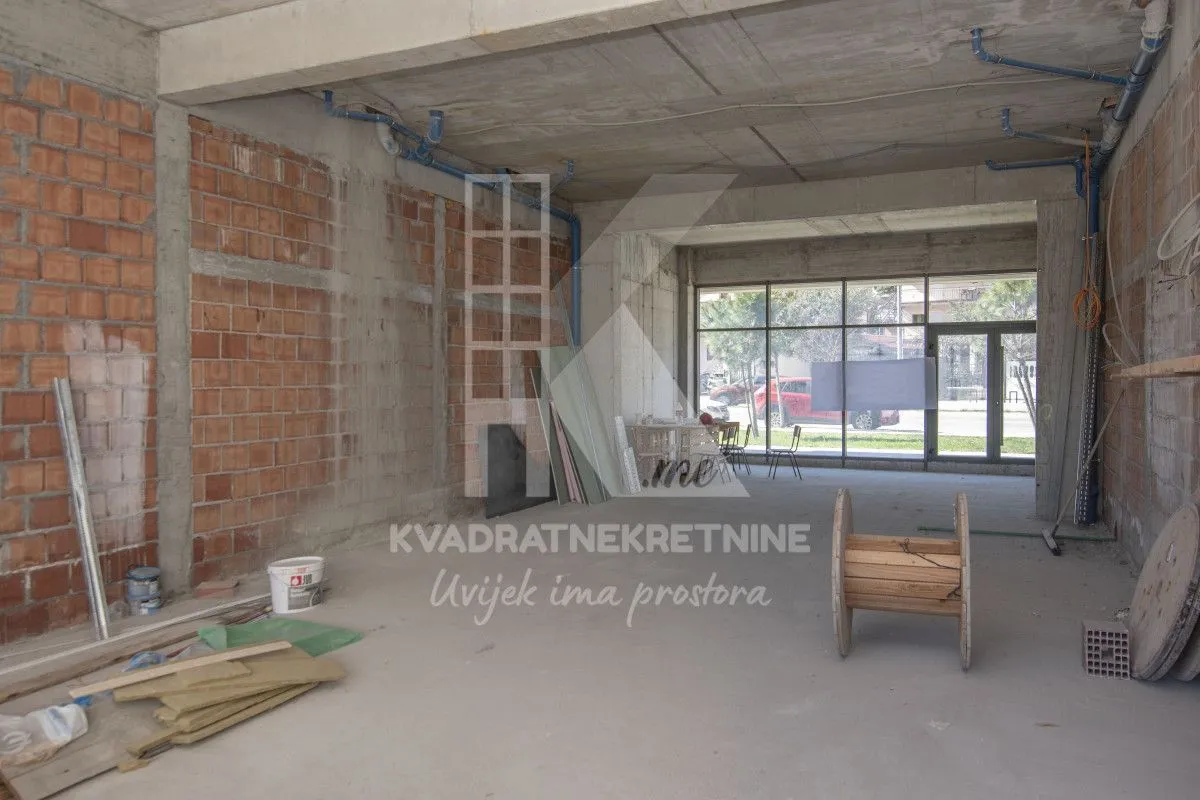 Rent, office space, 90m², Vezirov Most, Podgorica