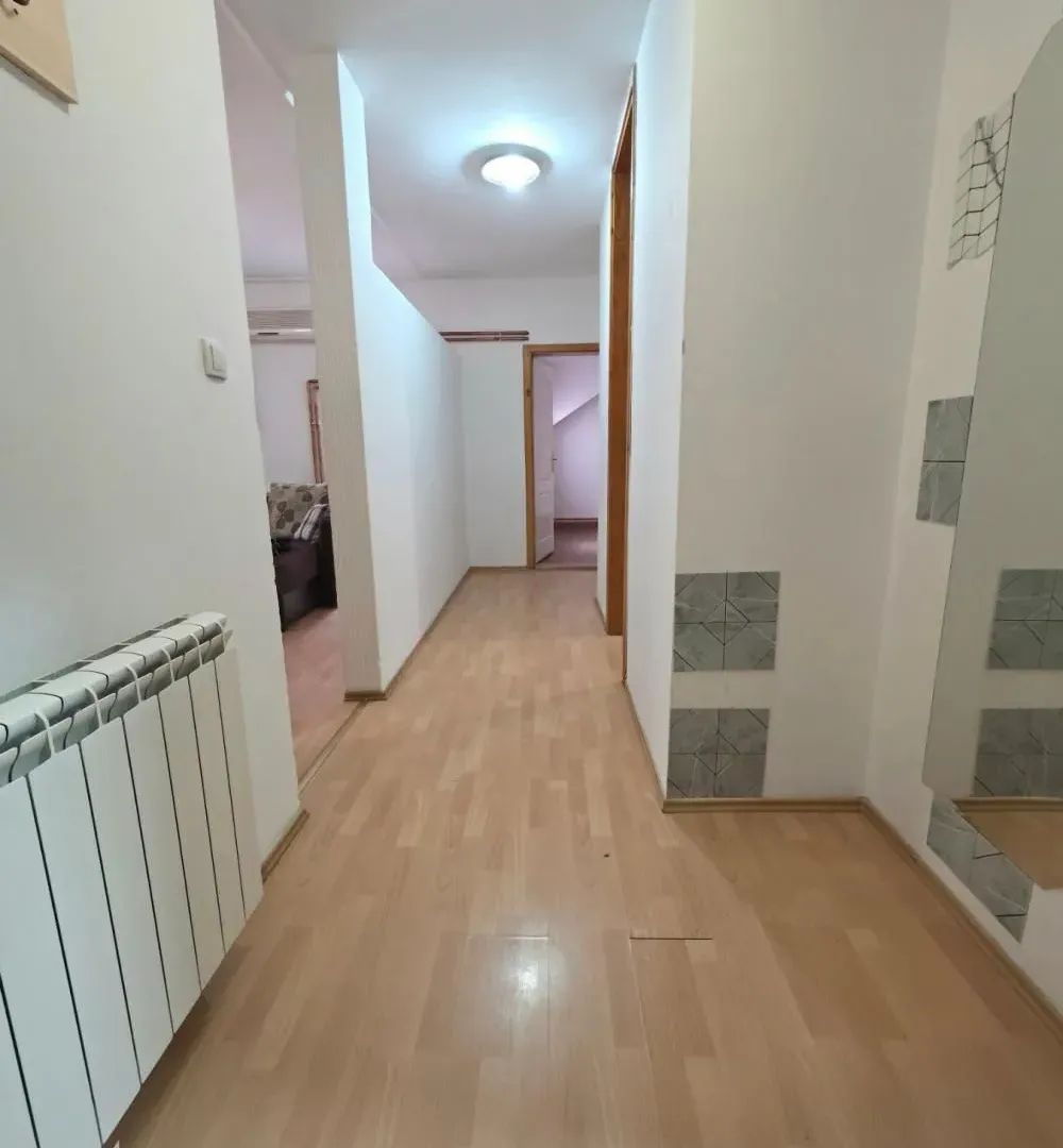 Sale, three bedroom apartment, 71m², Zemun Centar, Zemun Sve Podlokacije
