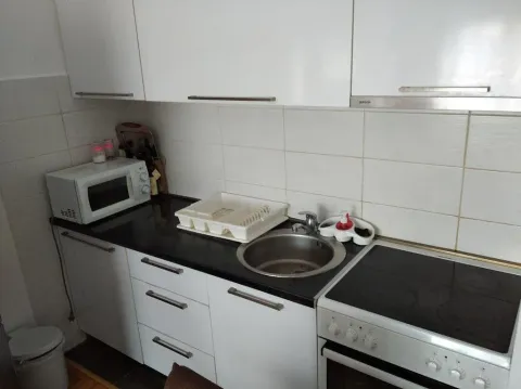 Izdavanje, jednosoban stan, 50m², City Kvart, Podgorica - image 10