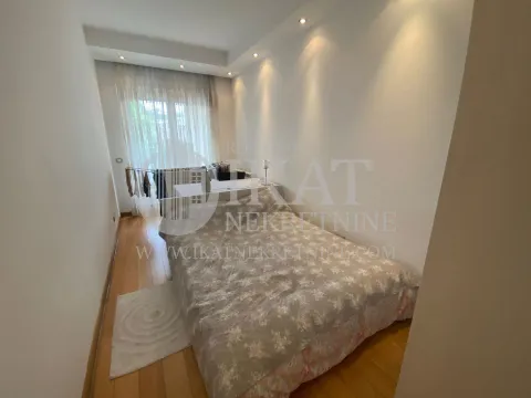 Izdavanje, trosoban stan, 95m², Savski Venac, Beograd - image 2