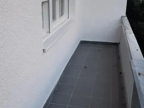 Izdavanje, trosoban stan, 105m², Centar, Novi Sad - image 20