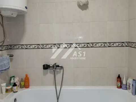 Izdavanje, trosoban stan, 82m², Podbara, Novi Sad Sve Podlokacije - image 9