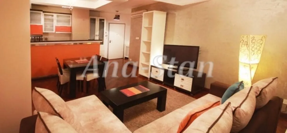 Izdavanje, dvosoban stan, 55m², Stari Grad, Beograd