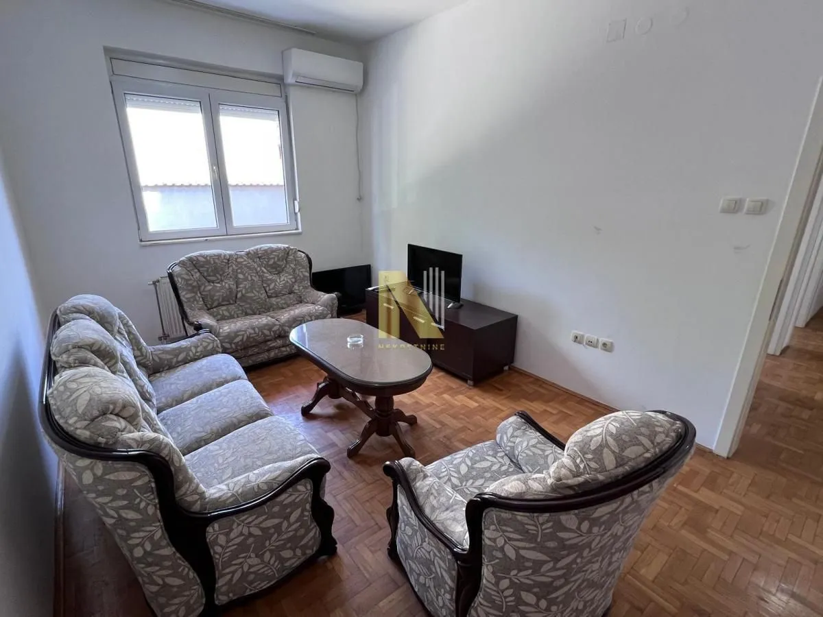 Prodaja, trosoban stan, 68m², Centar, Novi Sad
