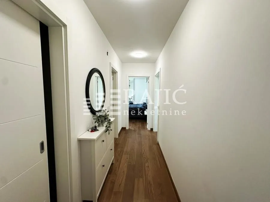 Sale, two bedroom apartment, 64m², Tošin bunar, Novi Beograd Sve Podlokacije