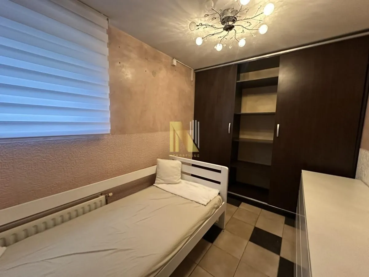 Prodaja, trosoban stan, 68m², Adamovićevo Naselje, Novi Sad Sve Podlokacije