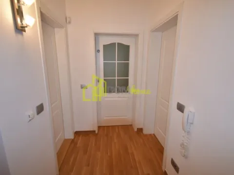 Prodaja, kuća, 212m², Donji Kokoti, Podgorica - image 32