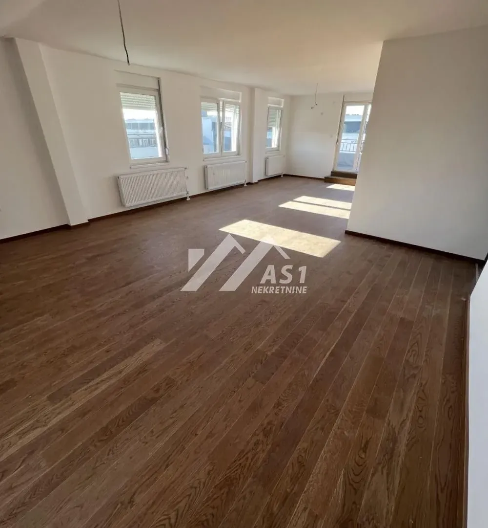 Prodaja, stan, 208m², Telep, Novi Sad Sve Podlokacije