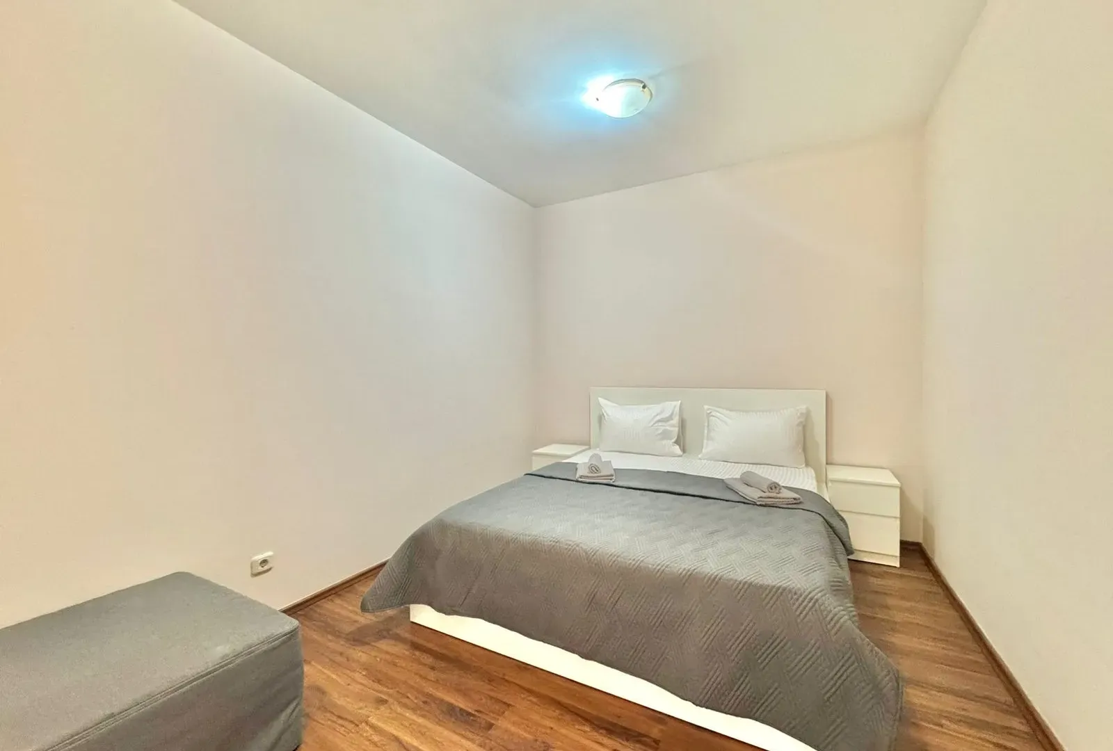 Rent, two bedroom apartment, 75m², Centar, Budva