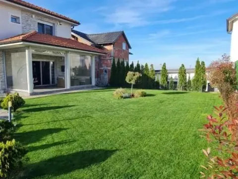 Sale, house, 206m², Palilula Sve Podlokacije, Beograd - image 4