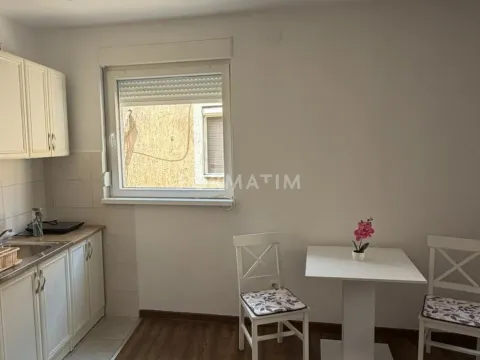 Rent, one bedroom apartment, 35m², Savski Venac, Beograd - image 3