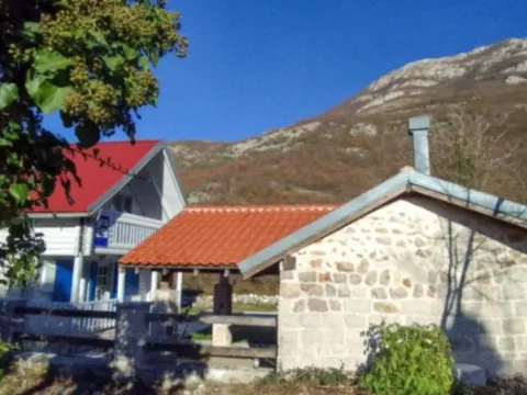 Prodaja, kuća, 684m², Ledenice, Kotor - image 6