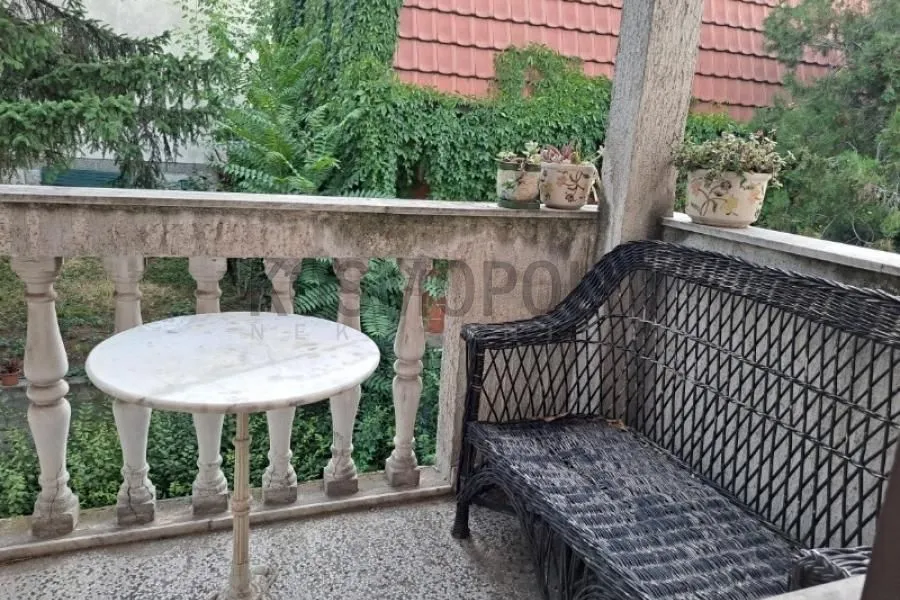 Prodaja, kuća, 250m², Karaburma, Palilula Sve Podlokacije