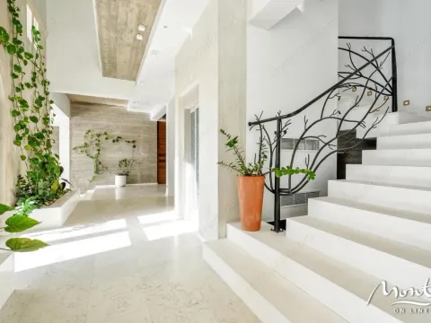 Prodaja, kuća, 791m², Donja Lastva, Tivat - image 28