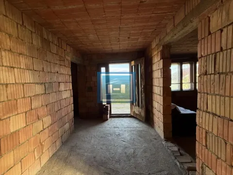 Sale, house, 250m², Crnče, Jagodina - image 34