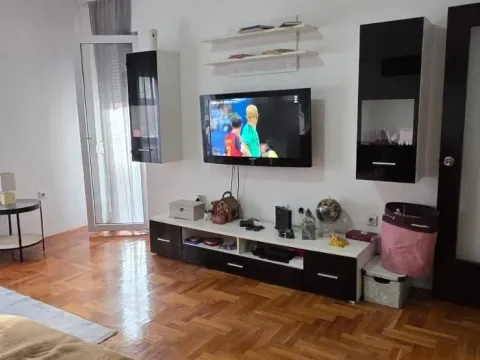 Prodaja, jednosoban stan, 60m², Zagorič, Podgorica - image 4