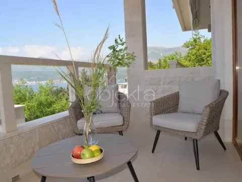 Prodaja, stan, 106m², Tivat, Crna Gora - image 2