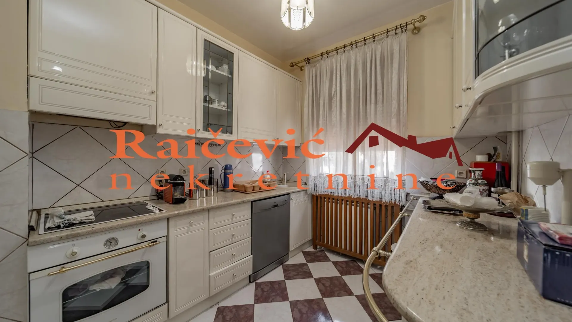 Prodaja, kuća, 273m², Brace Jerković, Voždovac Sve Podlokacije