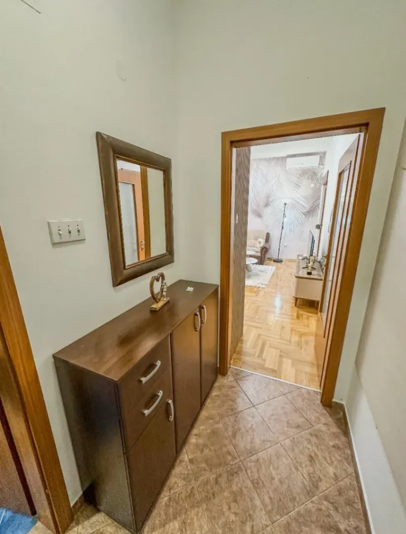 Izdavanje, jednosoban stan, 43m², Zabjelo, Podgorica