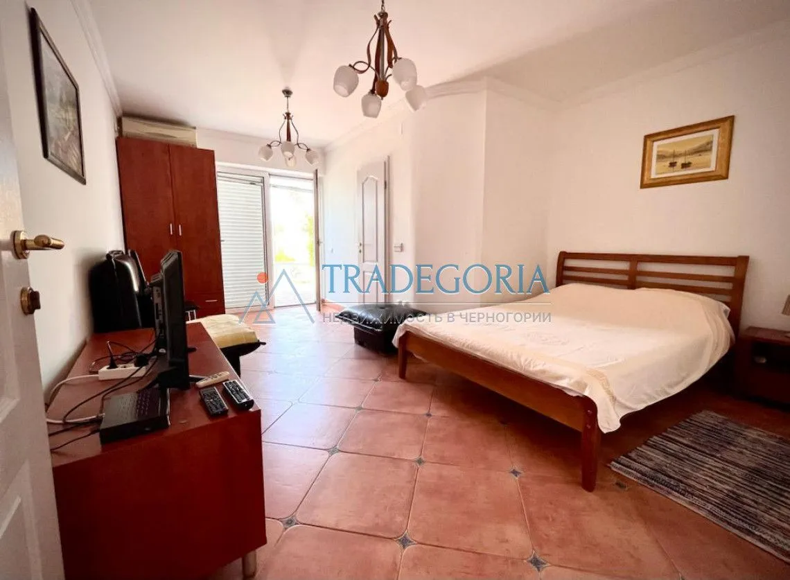 Prodaja, kuća, 260m², Petrovac, Budva