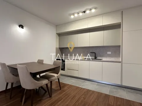 Rent, one bedroom apartment, 55m², City Kvart, Podgorica - image 8