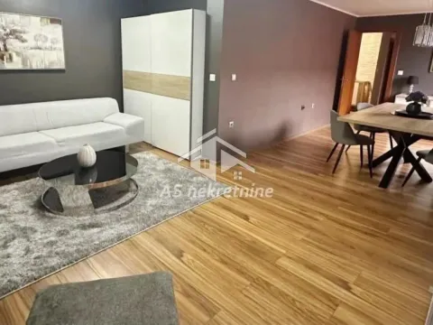 Izdavanje, dvosoban stan, 60m², Filmski Grad, Beograd - image 3