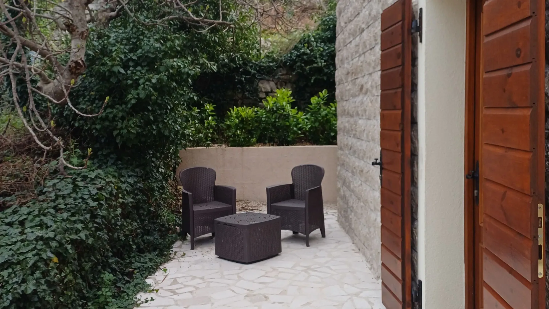 Izdavanje, jednosoban stan, 45m², Lepetani, Tivat