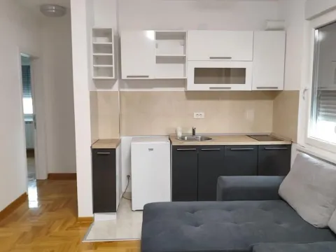 Izdavanje, dvosoban stan, 50m2, Bulbulder, Zvezdara, Beograd