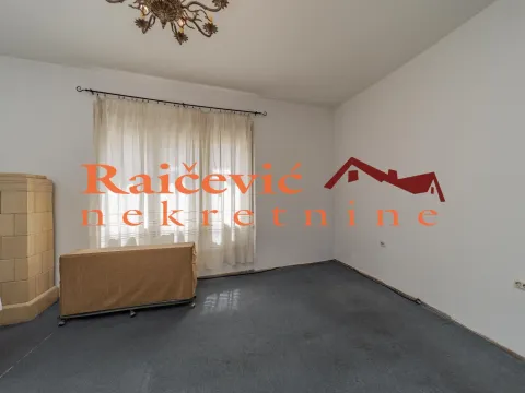 Rent, office space, 40m², Centar, Stara Pazova - image 8