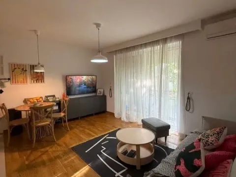 Prodaja, trosoban stan, 68m², Centar, Podgorica - image 1