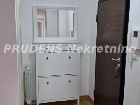 Izdavanje, trosoban stan, 89m², Neimar, Vračar Sve Podlokacije - image 11