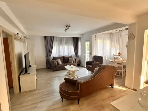 Rent, two bedroom apartment, 67m², Centar, Bar - image 11