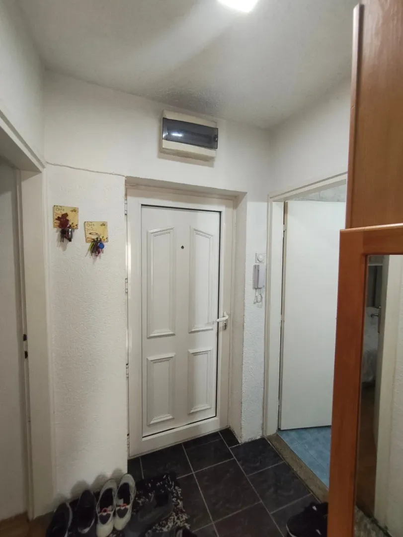 Prodaja, dvosoban stan, 51m², Centar, Loznica