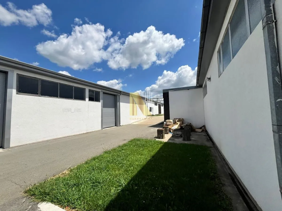 Prodaja, poslovni prostor, 1500m², Centar, Stara Pazova