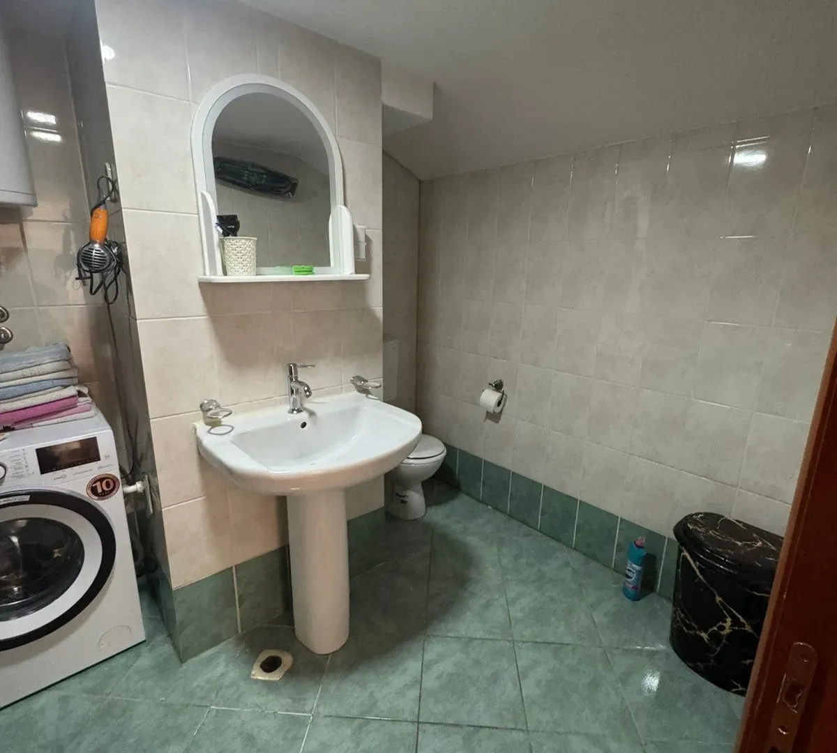 Izdavanje, jednosoban stan, 49m², Stari Aerodrom, Podgorica
