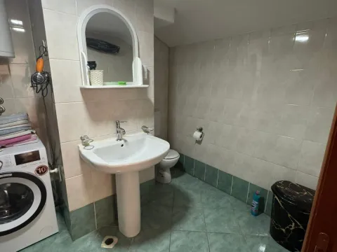 Izdavanje, jednosoban stan, 49m², Stari Aerodrom, Podgorica - image 5