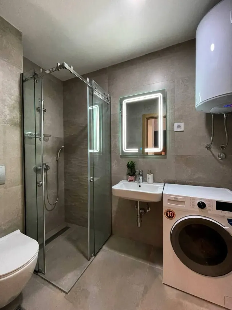Rent, one bedroom apartment, 43m², Bečići, Budva