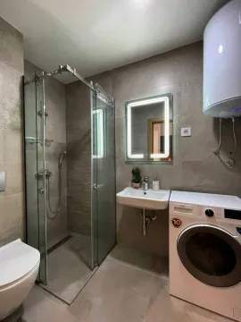 Rent, one bedroom apartment, 43m², Bečići, Budva - image 8
