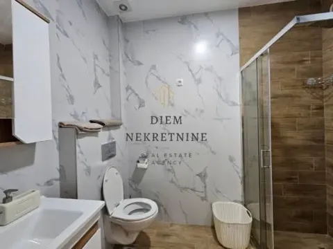 Izdavanje, jednosoban stan, 38m², Centar, Bar - image 9