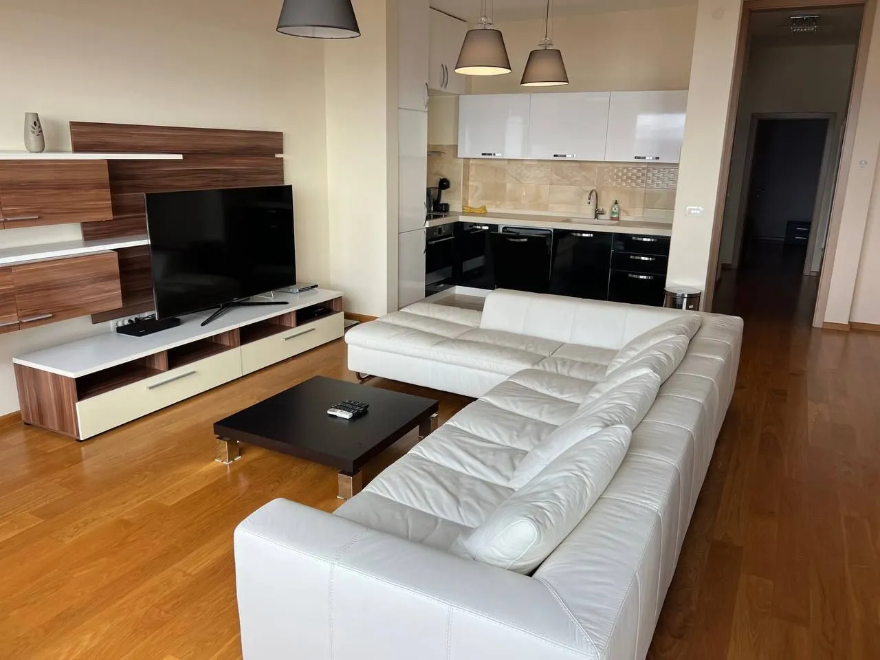 Prodaja, dvosoban stan, 95m², Bečići, Budva