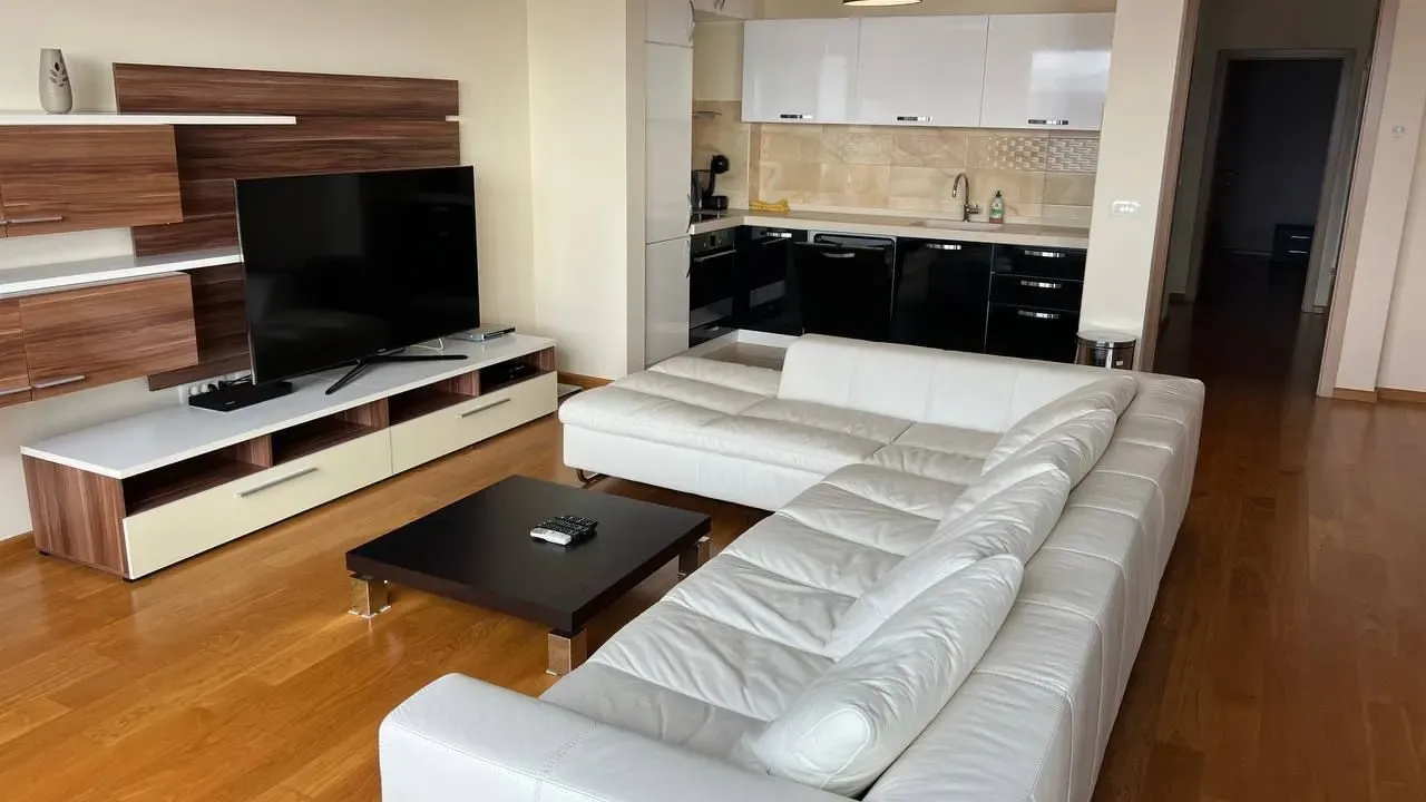 Sale, two bedroom apartment, 95m², Bečići, Budva