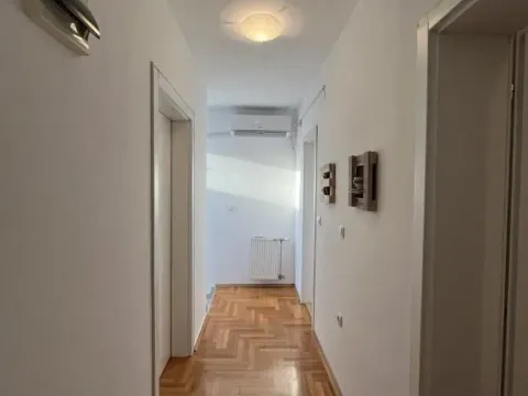 Prodaja, četvorosoban stan, 77m², Bulevar patrijarha Pavla, Novi Sad Sve Podlokacije - image 20