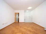 Izdavanje, jednosoban stan, 50m², Pobrežje, Podgorica - image 4