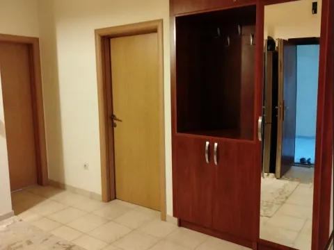 Izdavanje, jednosoban stan, 60m², Đenovići, Herceg Novi - image 12