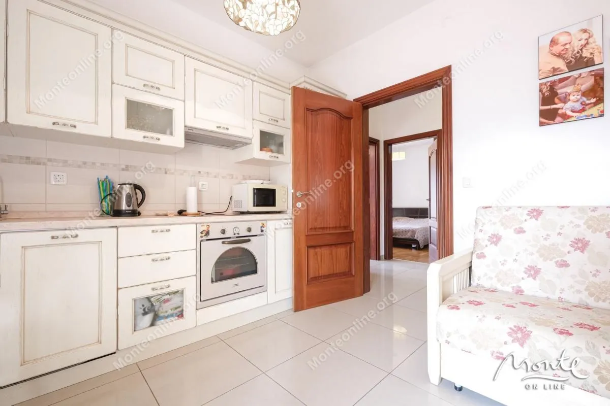 Prodaja, jednosoban stan, 64m², Budva, Crna Gora