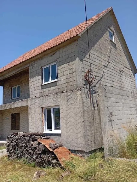 Prodaja, kuća, 200m², Straševina, Nikšić