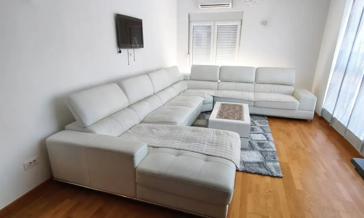 Izdavanje, stan, 80m², Podgorica, Crna Gora