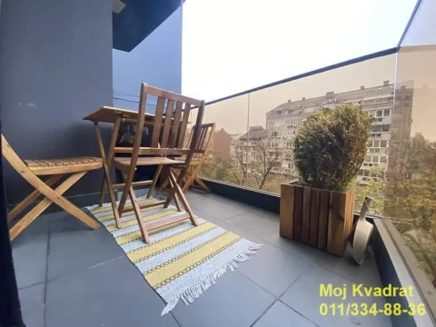 Rent, two bedroom apartment, 42m², Južni Bulevar, Vračar Sve Podlokacije - image 9